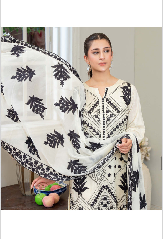 Leher Embroidered Lawn collection ~ Ready to Wear ~ by Raniya.h