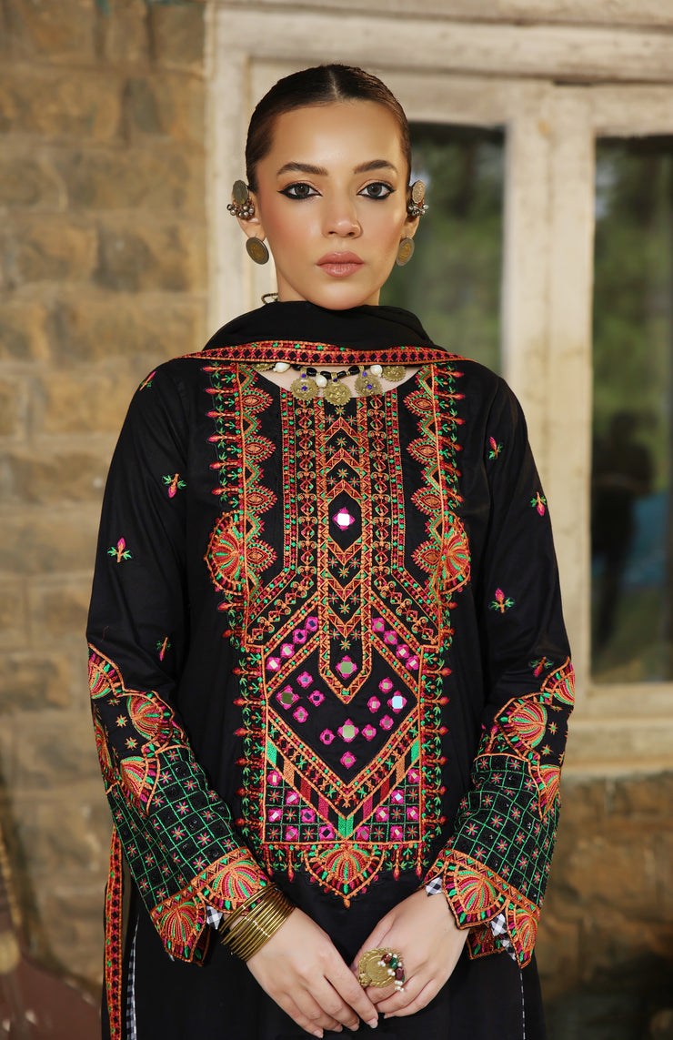 3 Pc Embroidered Linen Dress With Chiffon Dupatta | UMNAA