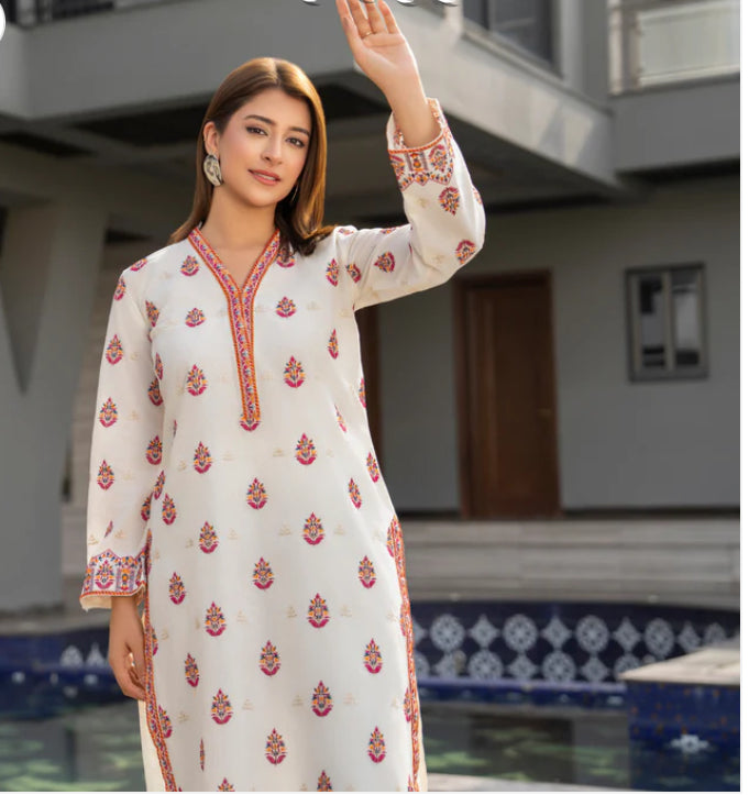 2 Pc Embroidered Lawn Co-Ords Set | Ready to Wear | Umnaa