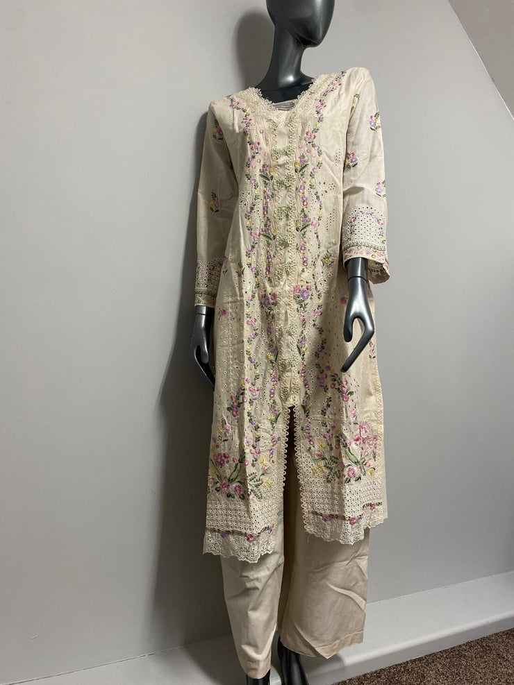 Sahil 3.0 Qalamkar embroidery by Simrans ~ Cream