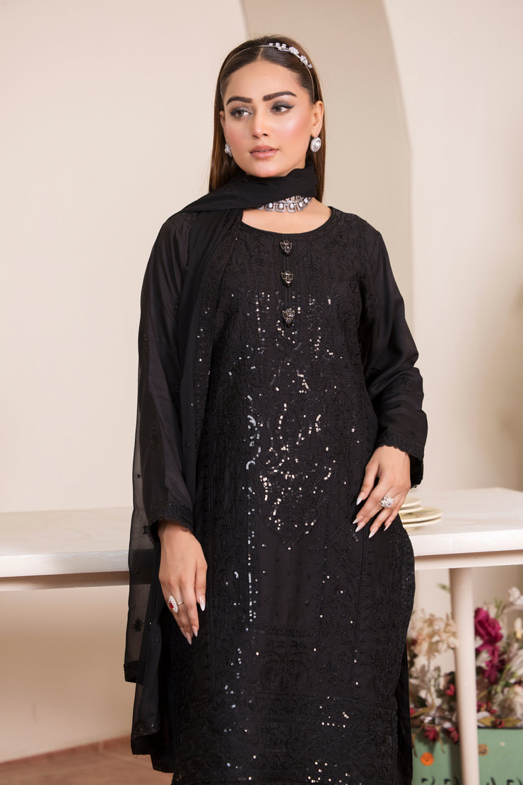 Luxury Embroidered Farshi Shalwar Ready to Wear Collection | Umnaa